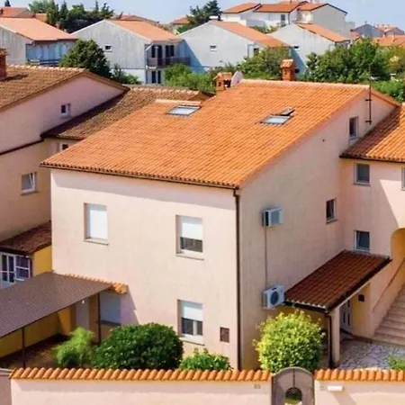 Niko Apartment Štinjan